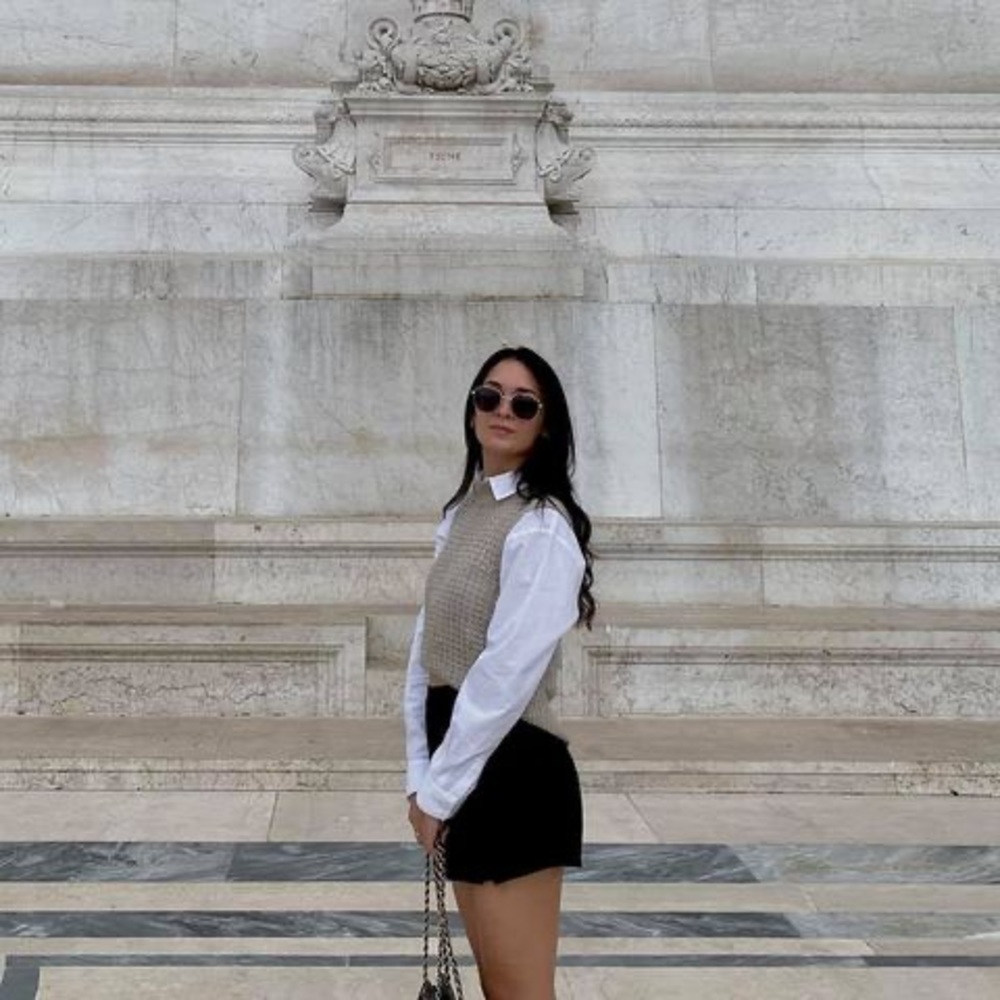 Meet your Posher, Digna